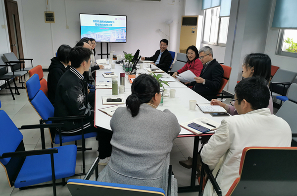 陈卓武副校长到69书吧
调研学生工作